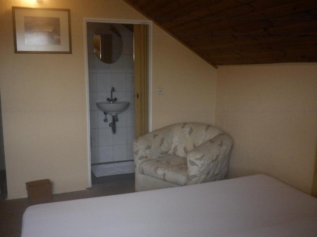 Hotel Zur Kueferschenke Nierstein Bilik gambar